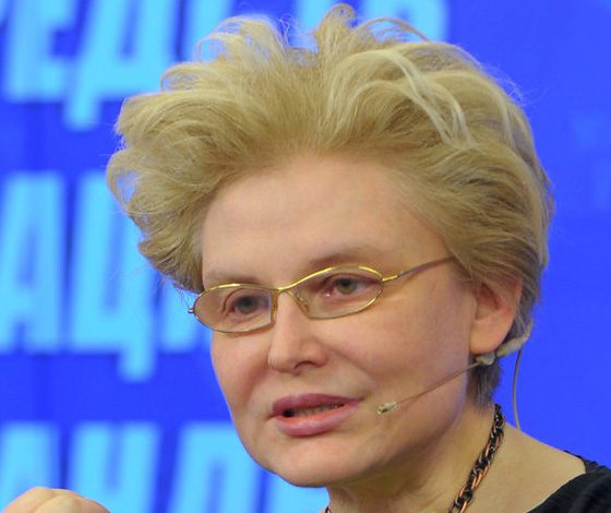 Малышева рассказала, как выжить в авиакатастрофе