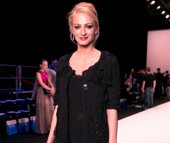 Полина Максимова на показе Natalia Gart