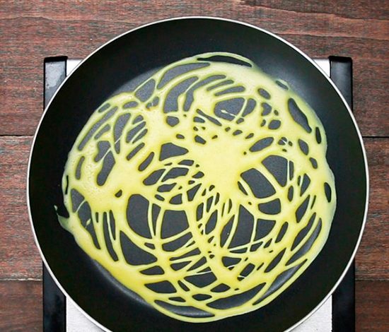 Простой рецепт: кружевные блинчики