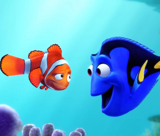 Верная рыбка не бросила своего друга