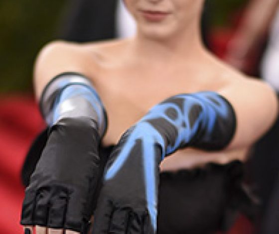 Какой маникюр предпочитают звезды