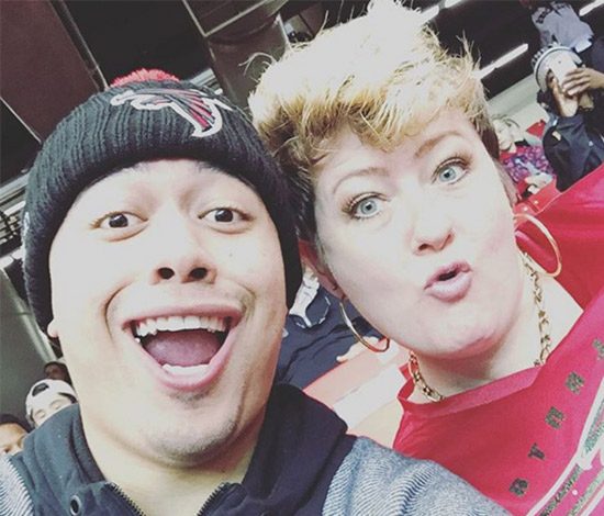 Это надо видеть: блогер и его мама троллят друг друга