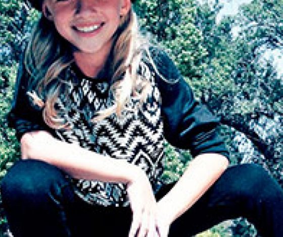 10-летняя девочка зажигательно танцует под хит Ники Минаж