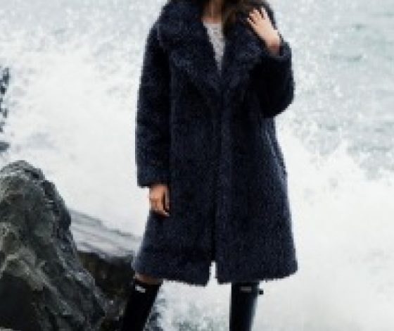 Леся Кафельникова в лукбуке Arctic Explorer FW15/16