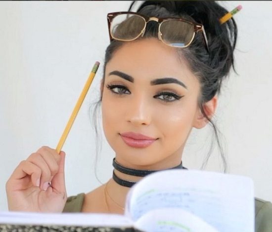 Зачем протирать лицо носком