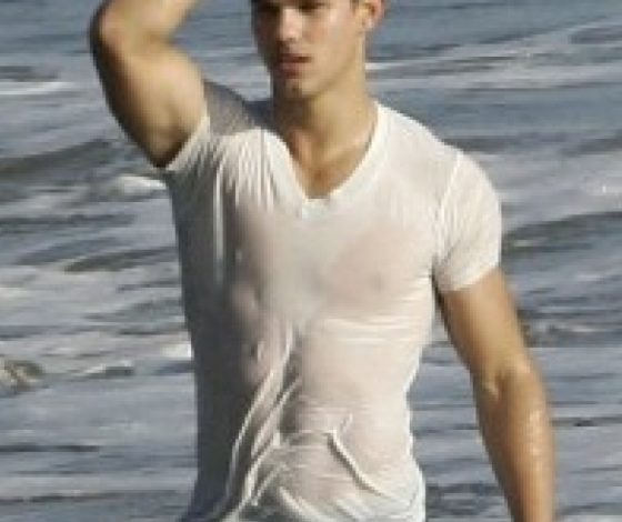 Тэйлор Лотнер снова холостяк