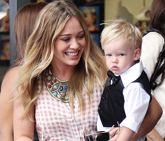 Самые трогательные фото Хилари Дафф с сыном