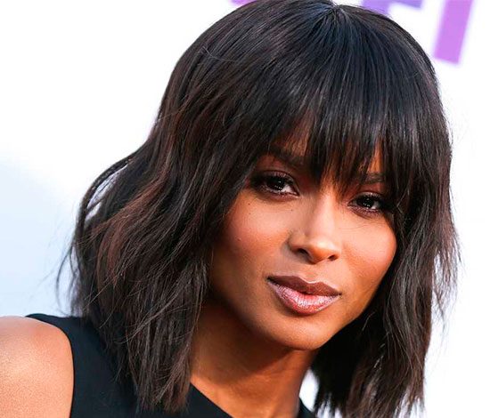 Сиара похвасталась новым цветом волос