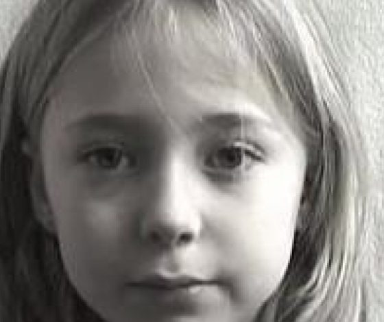 Папа снимал на видео дочь в течение четырнадцати лет