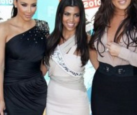 Сестры Кардашьян едут в Армению