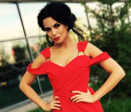 Настя Каменских призналась, что снова прибавила в весе