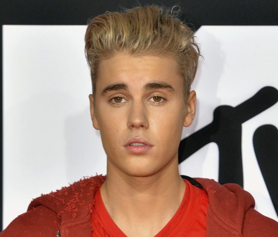 Бывшая девушка Джастина Бибера ищет любовь в Tinder