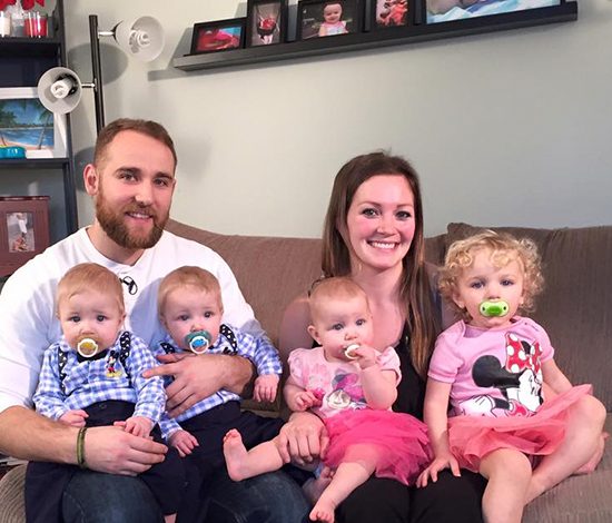 Каково быть мамой четверых малышей