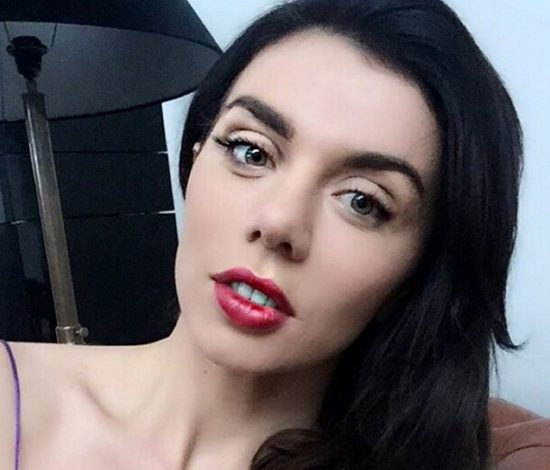 Дочка Анны Седоковой пошла по стопам отца