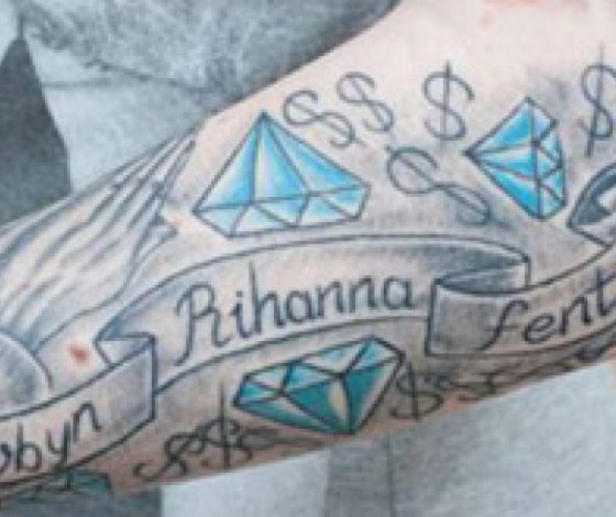 Поклонница Рианны покрыла все тело ее портретами