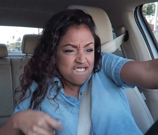 Как выглядят девушки за рулем