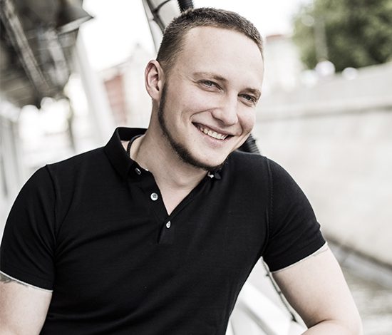 Холостяк недели: полуфиналист «Голоса» Витольд Петровский