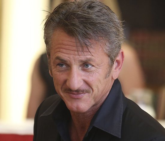 Шон Пенн нашел замену Шарлиз Терон