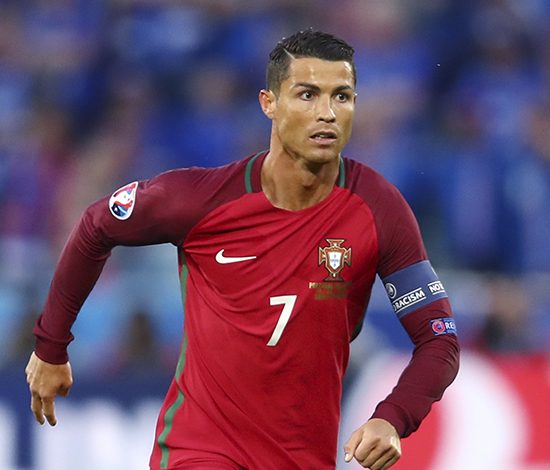 Самые незабываемые моменты «Евро-2016»