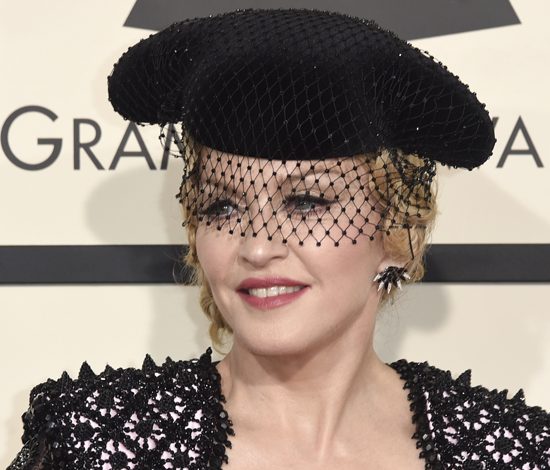 Почему сын Мадонны отказался жить с матерью