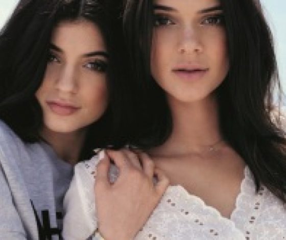 Кендалл и Кайли Дженнер сделали коллекцию для Topshop