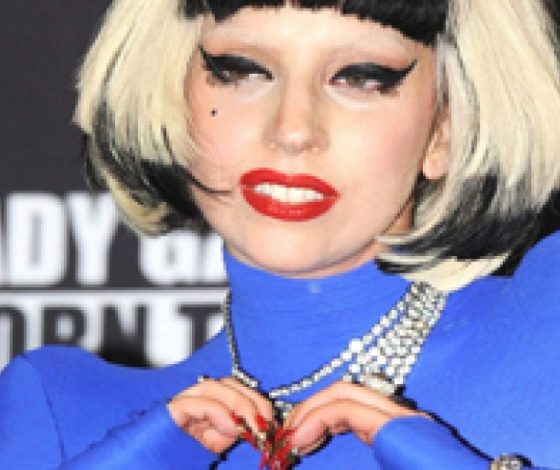 Новые фото Леди Гага в купальнике