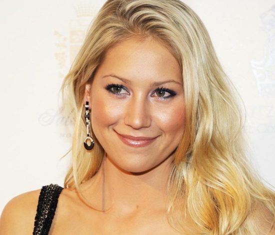 Анна Курникова похвасталась шикарными ногами