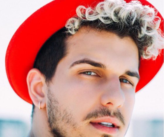 Герои Интернета. На них нужно подписаться: поэт Джоуи Пэрриш