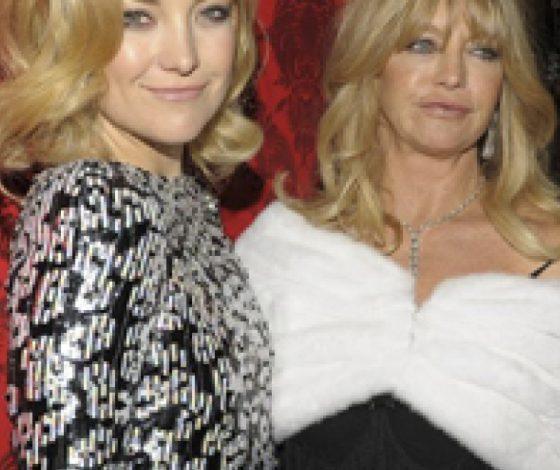 Кейт Хадсон и Голди Хоун поразили телами в купальниках