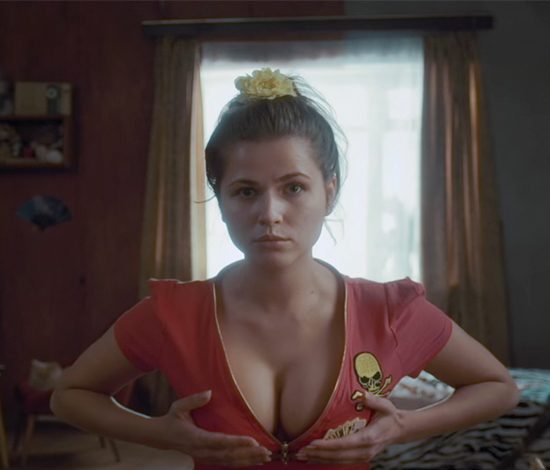 Хит «Ленинграда» про лабутены перепели на итальянском