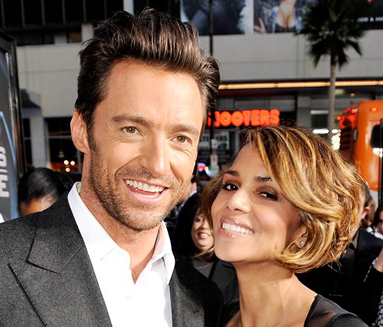 Реакция Хэлли Берри на поцелуй с Хью Джекманом