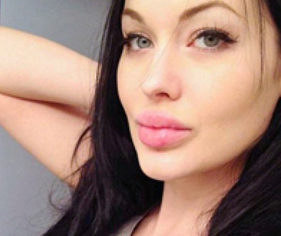 Двойник Анджелины Джоли рассказала о своей личной жизни