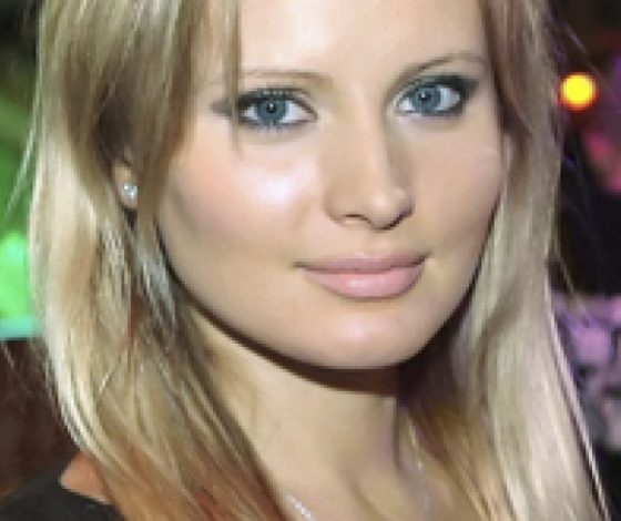 Дана Борисова показала тело в купальнике