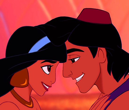 Лучшие поцелуи в диснеевских мультфильмах