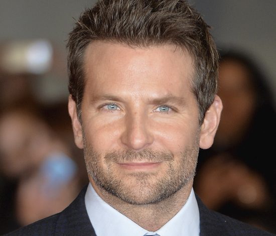 Брэдли Купер переехал к своей возлюбленной Ирине Шейк