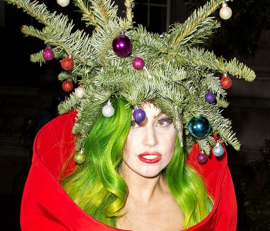 Топ-15 звездных новогодних ёлок