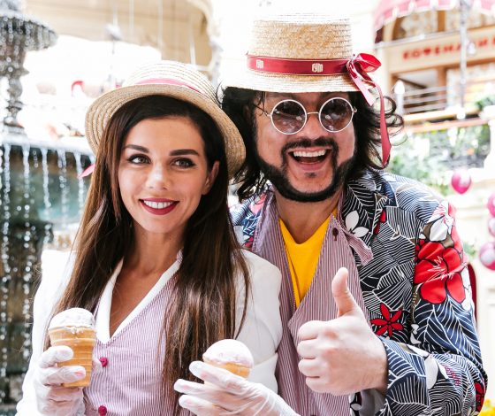 Звезды на «Дне мороженого» в ГУМе