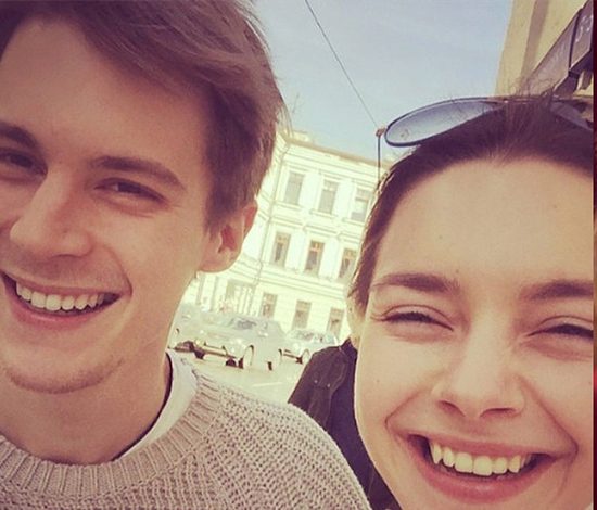 Новые романтичные фото одной из самых красивых пар Москвы