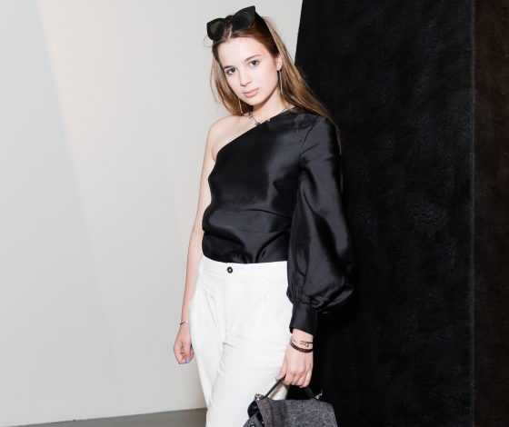 Светская Москва на презентации проектов молодых художников