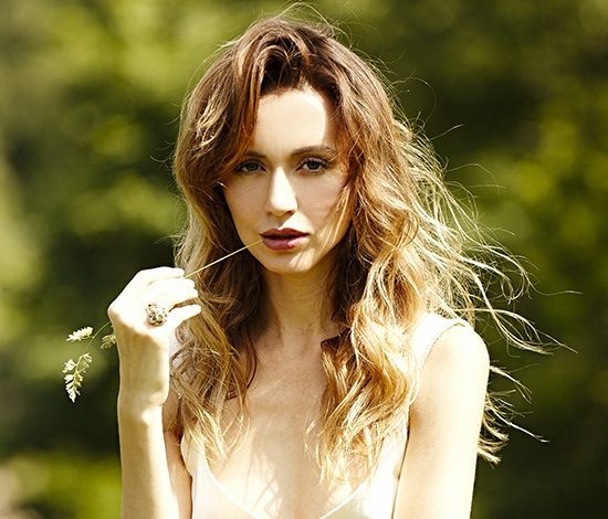 Наталья Османн в фотосессии для DressOne