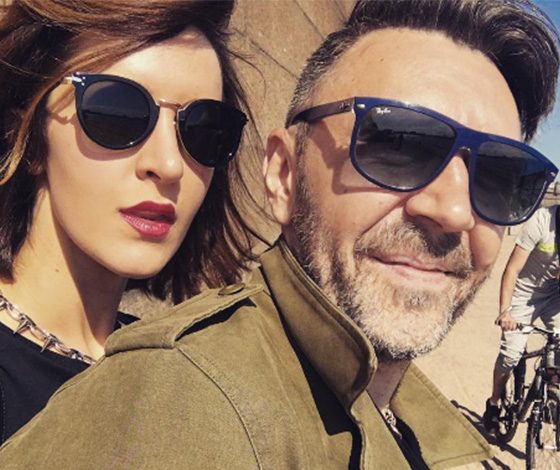 Шнуровы ходят по дому голые, и готовит им кошка: в гостях у Урганта