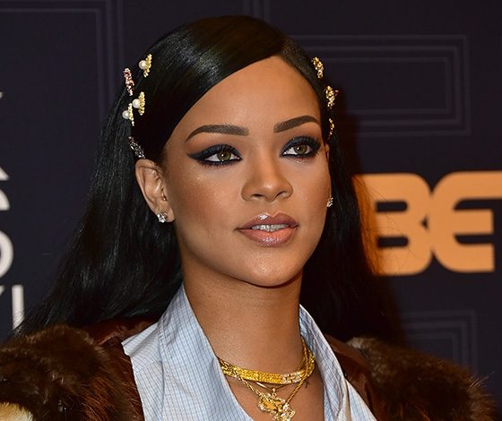 Самый неудачный концерт Рианны: полупустой стадион. Ого!