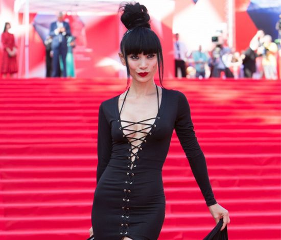 Топ-10 худших нарядов открытия ММКФ-2016