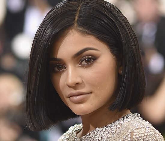 Кайли Дженнер на обложке Marie Claire