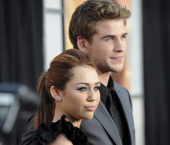 Майли Сайрус публично призналась Хемсворту в любви