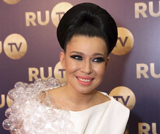 Ёлка представила новую песню