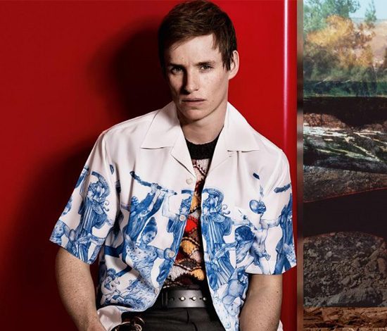 Эдди Редмэйн носит Prada