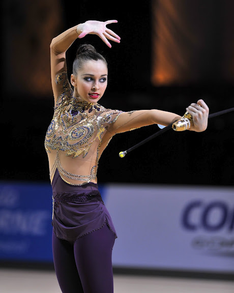 Гимнастка Виктория Шинкаренко (20)