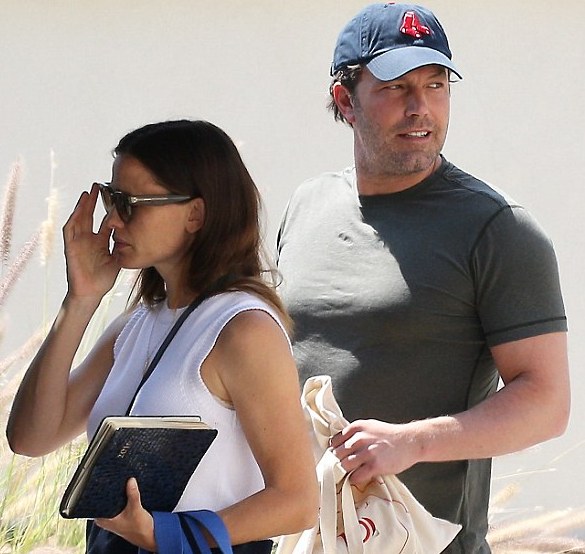 37A9B19200000578-3762745-image-m-24_1472427789113