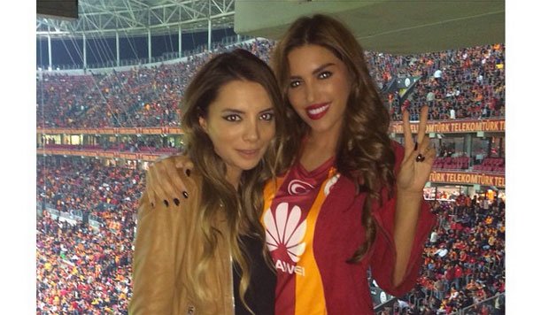Актриса Иоланта Кабау (29), жена полузащитника футбольного клуба Galatasaray и сборной Нидерландов Уэсли Снейдера (30).